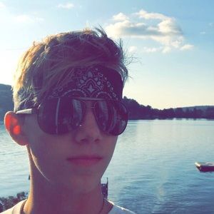 Meet your Posher, Matthew